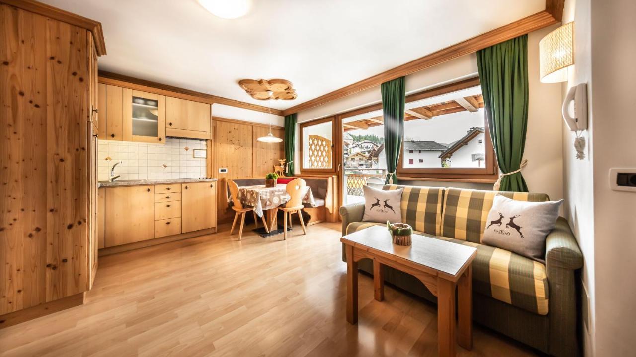 Apartments Chalet Maria บาเดีย ภายนอก รูปภาพ