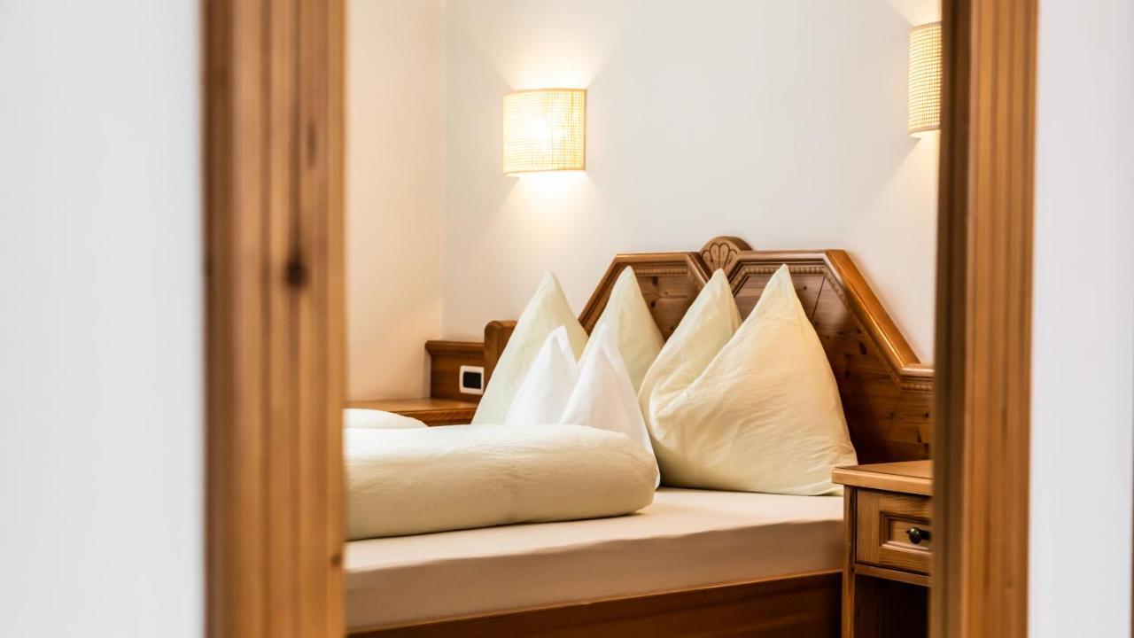 Apartments Chalet Maria บาเดีย ภายนอก รูปภาพ