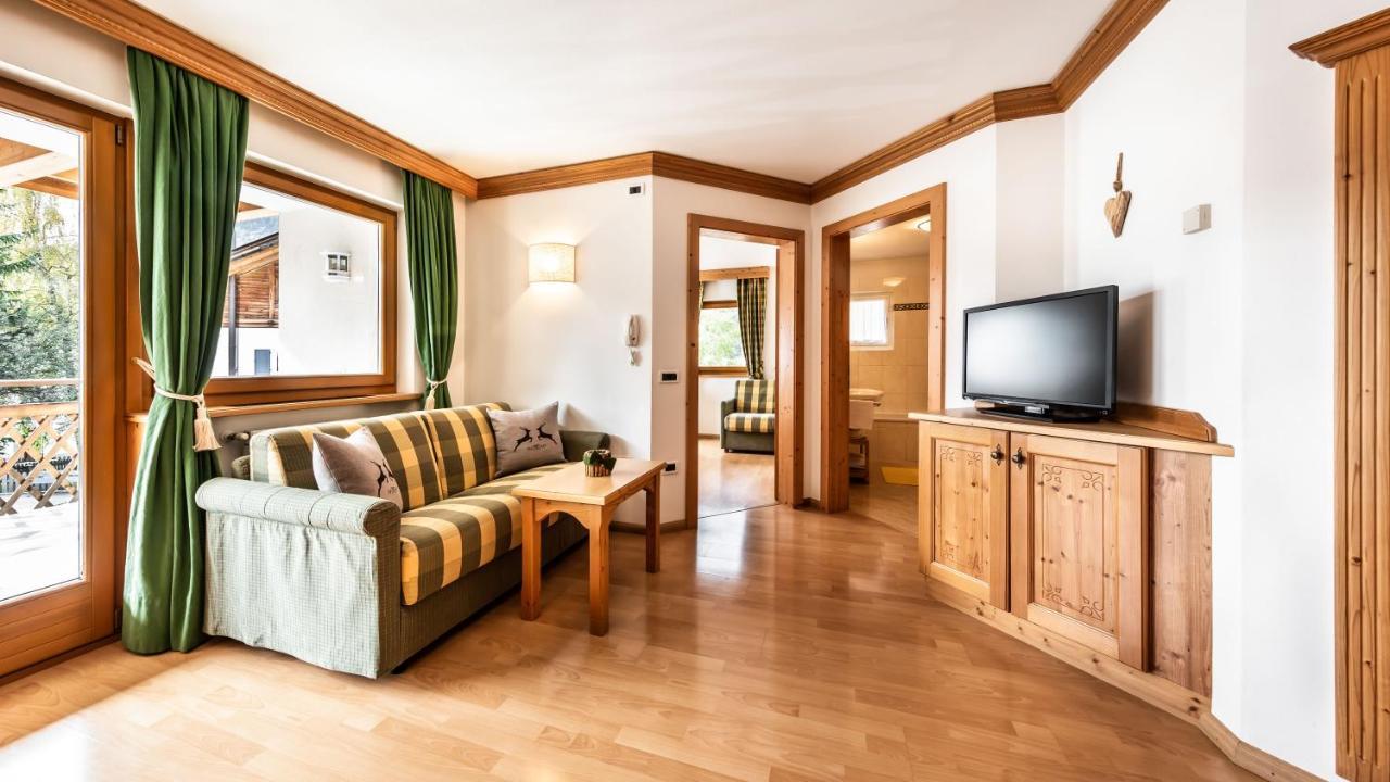 Apartments Chalet Maria บาเดีย ภายนอก รูปภาพ