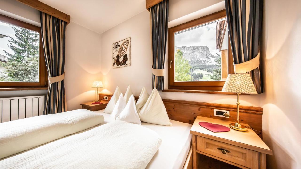 Apartments Chalet Maria บาเดีย ภายนอก รูปภาพ
