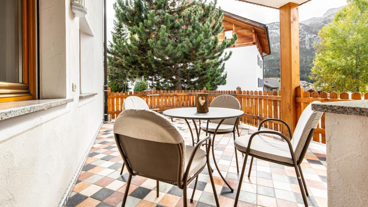 Apartments Chalet Maria บาเดีย ภายนอก รูปภาพ