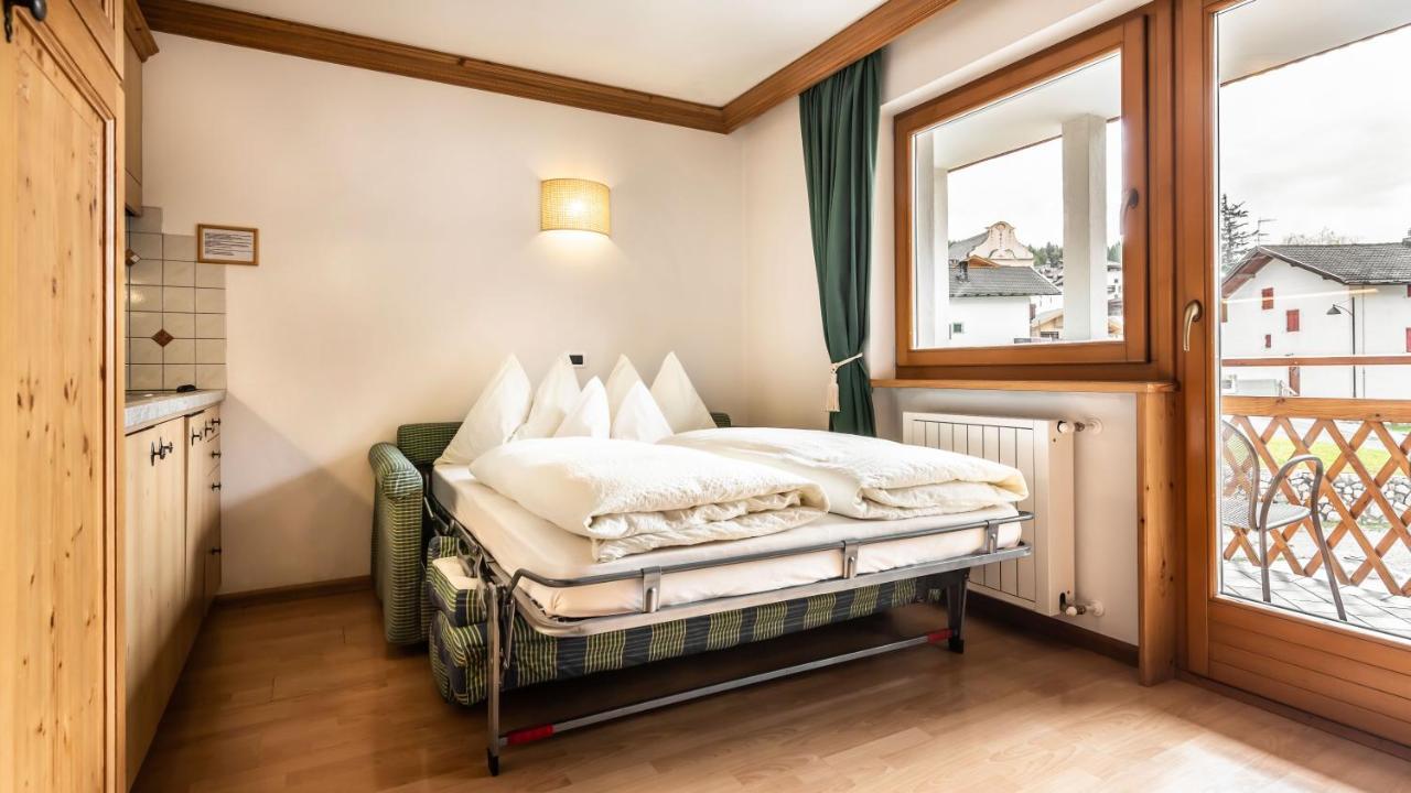 Apartments Chalet Maria บาเดีย ภายนอก รูปภาพ
